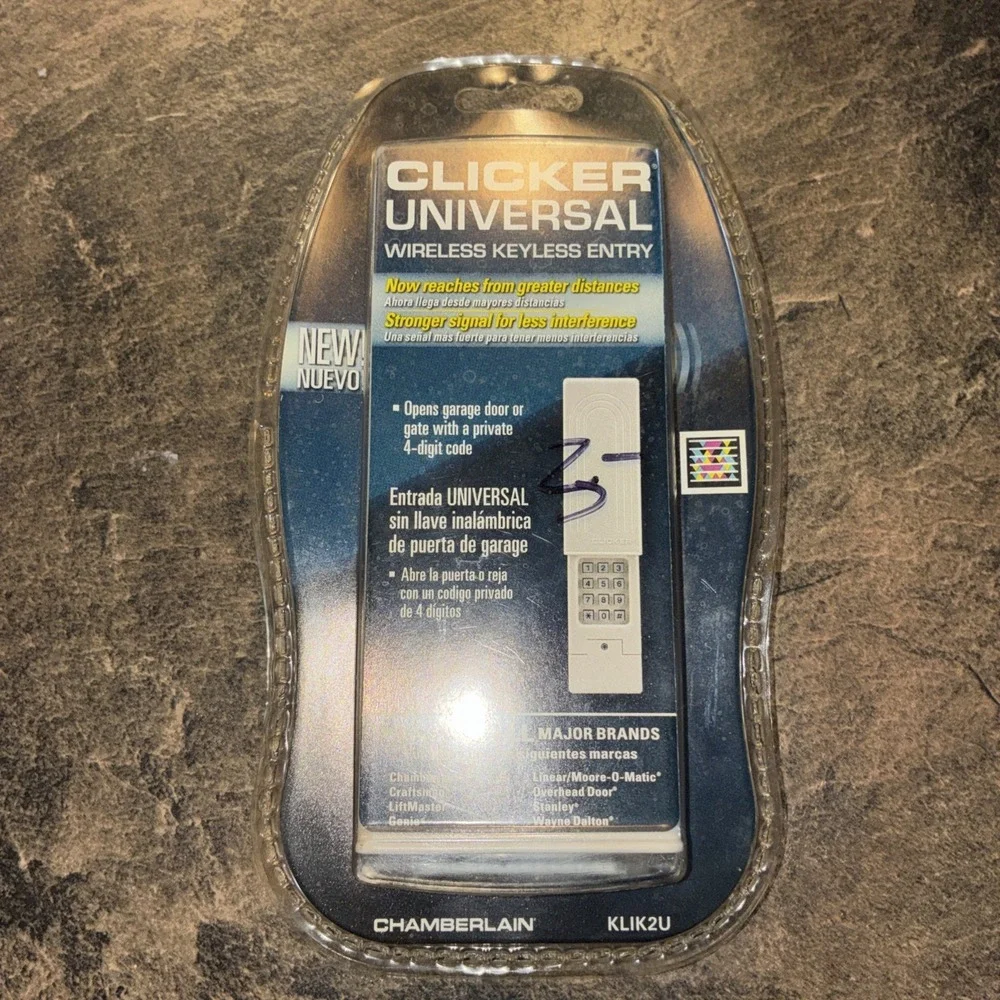Chamberlain KLIK2U Clicker Universal Wireless Garage Keyless Entry New Sealed